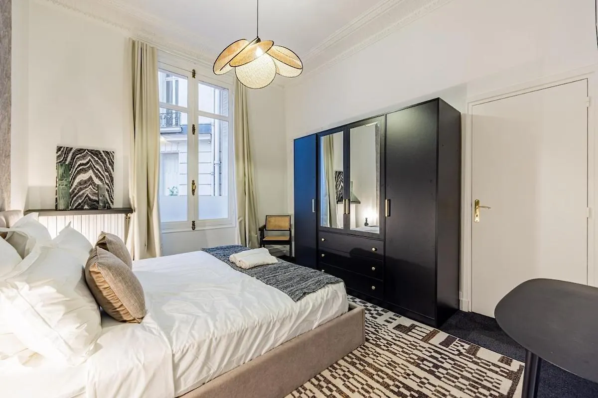 Amazing Apartment 4Bedrooms Champs Elysees Ac Paryż