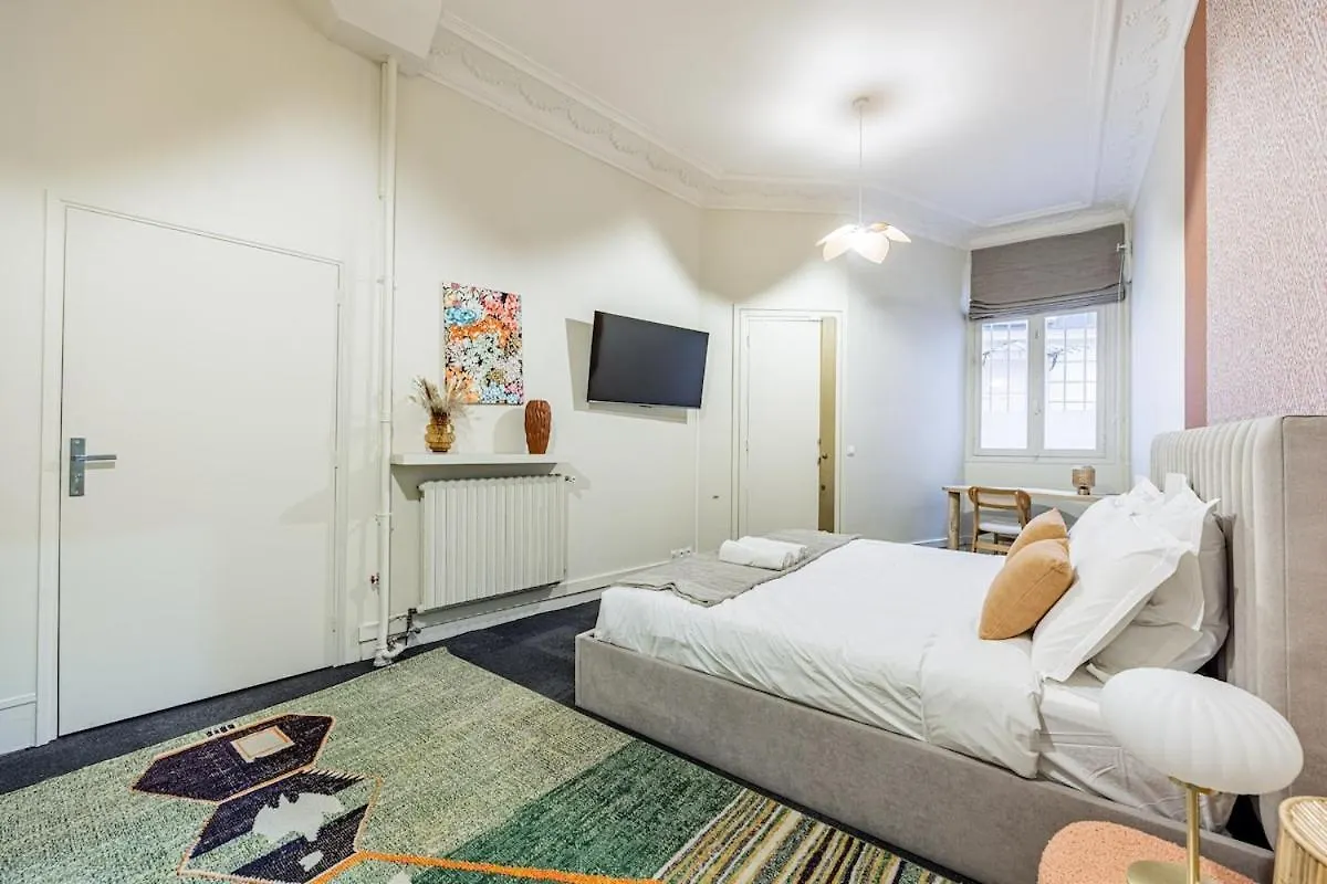 Amazing Apartment 4Bedrooms Champs Elysees Ac Paryż