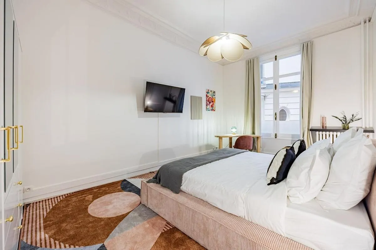 Amazing Apartment 4Bedrooms Champs Elysees Ac Paryż