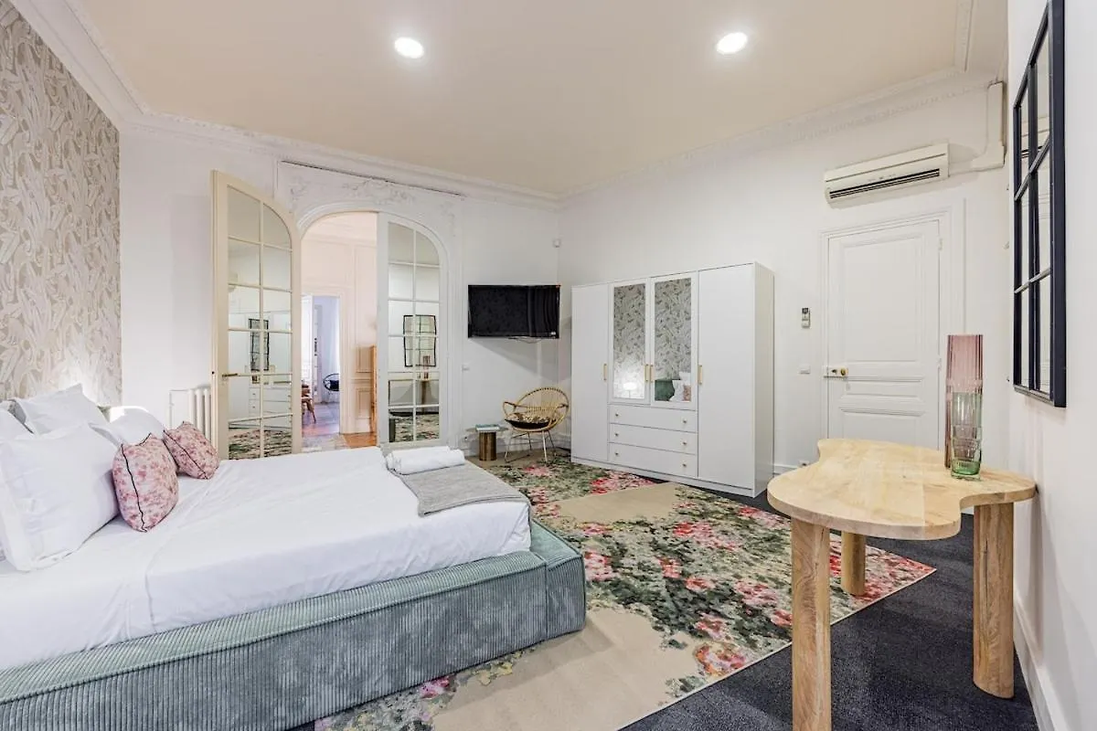 Amazing Apartment 4Bedrooms Champs Elysees Ac Paryż
